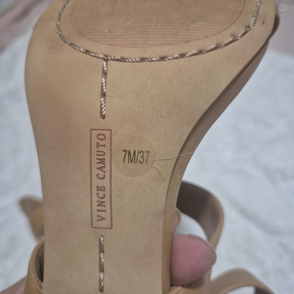 Vince Camuto Tan Heels with Modern Straps..SIZE:7M - Picture 12 of 13